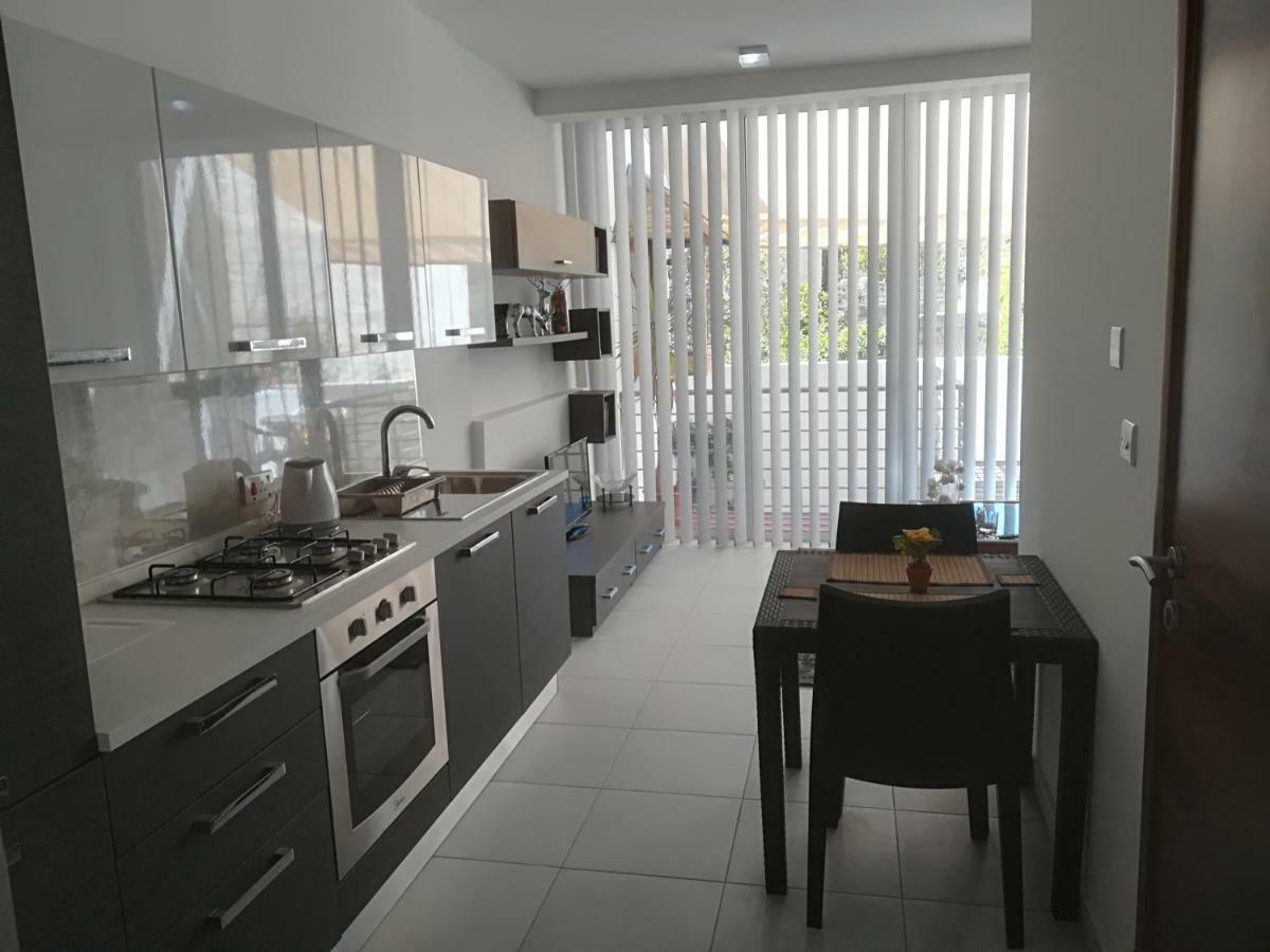 סליאמה Luxury Apartment Close To Seafront מראה חיצוני תמונה